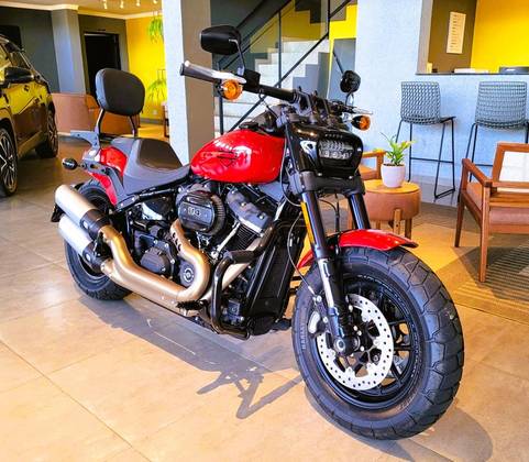 HARLEY-DAVIDSON SOFTAIL FAT BOB 114 